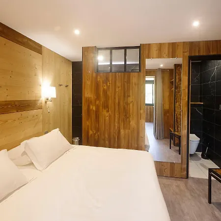 Du Hotel 3*