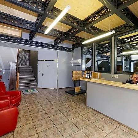 Du & Restaurant Hotel